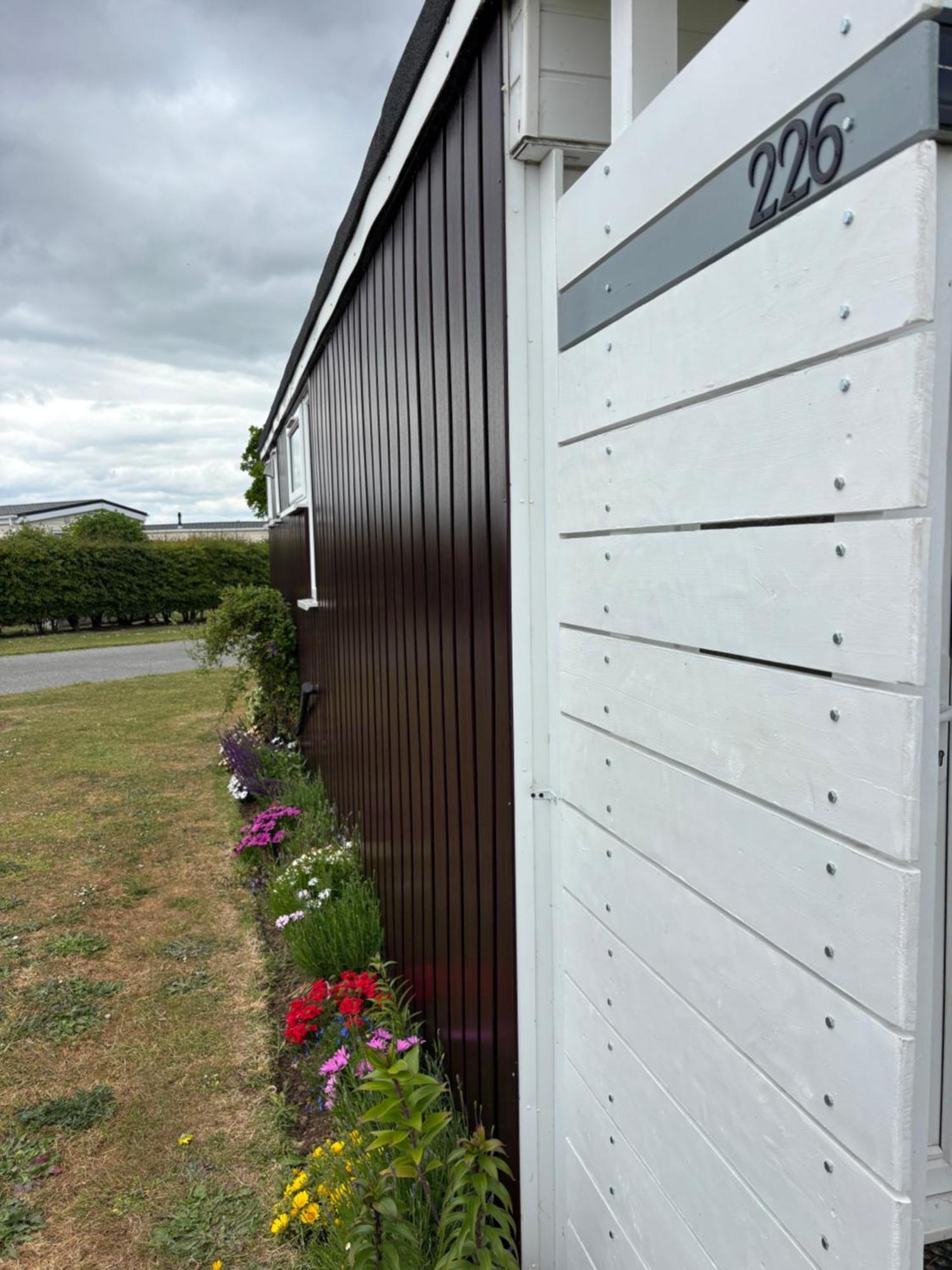 Chalé 226, Sundowner Park, - Two Bed Detached Chalet, Sleeps Four, Bed Linen And Towels Included Free Wifi - Pets Welcome